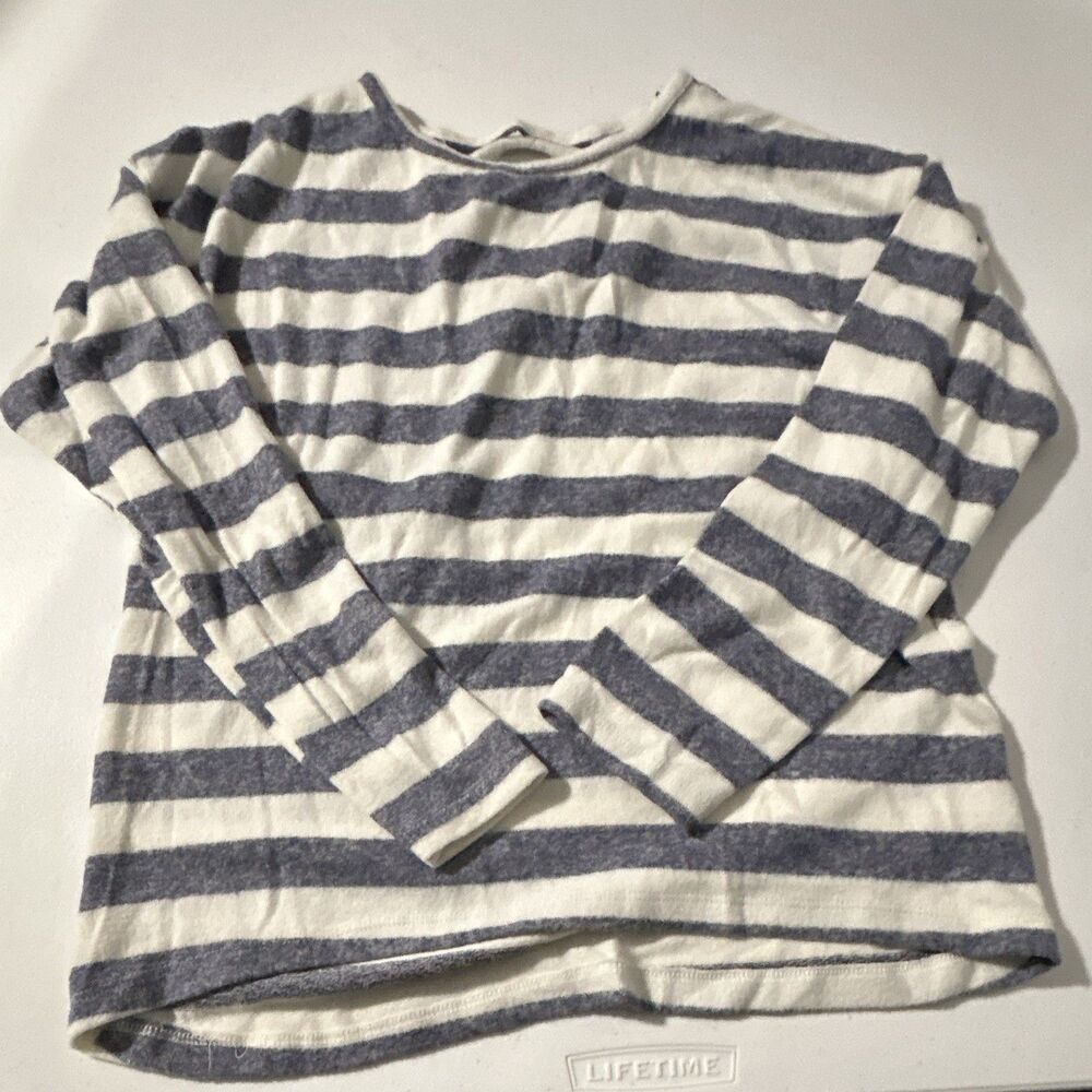 Nine 1 Eight Girl’s Blue/White Striped Long Sleeve Top: Size L